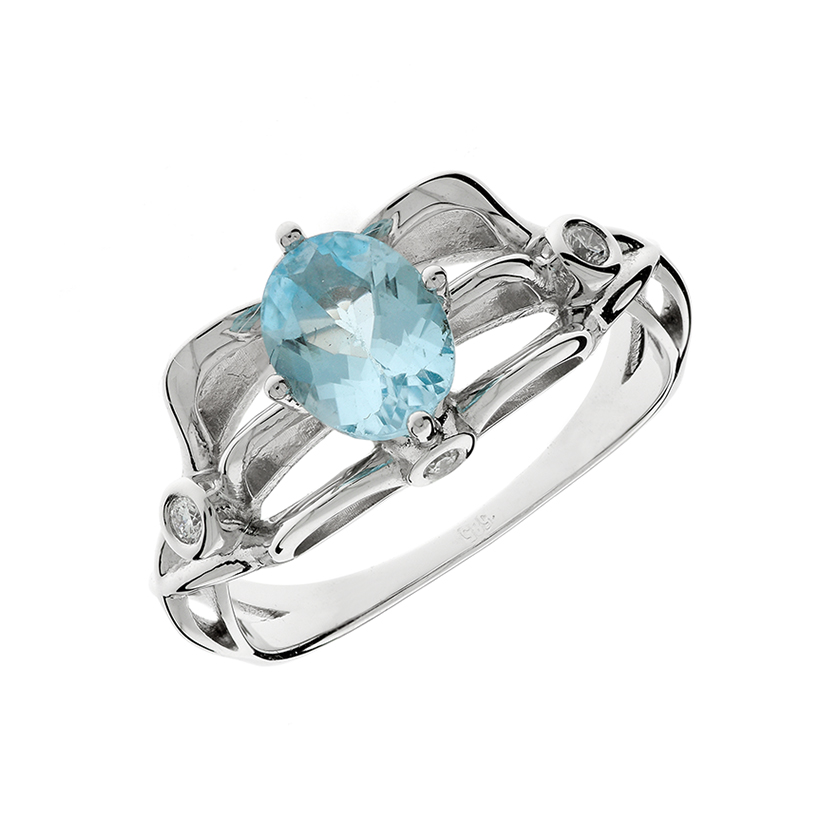 Diamond ring with blue Topaz