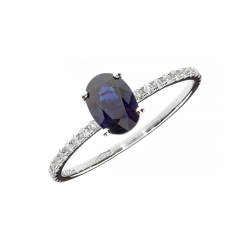 Diamond ring with Sapphire